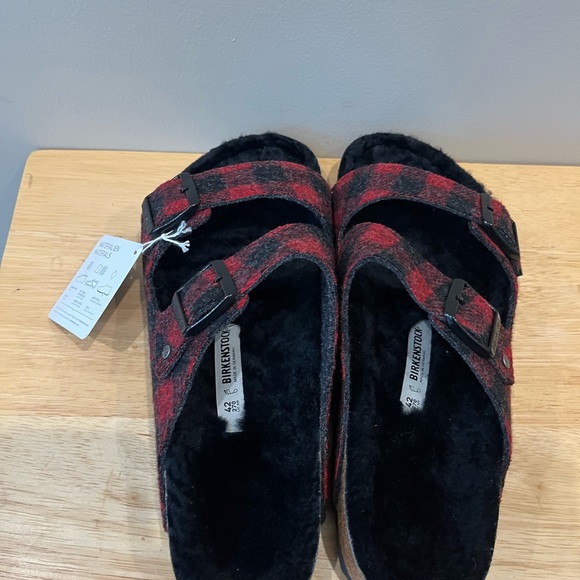 Birkenstock Red and Black Sandals - Picture 5 of 8